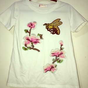 **SOLD** YATIVI White T-Shirt with Embroidery